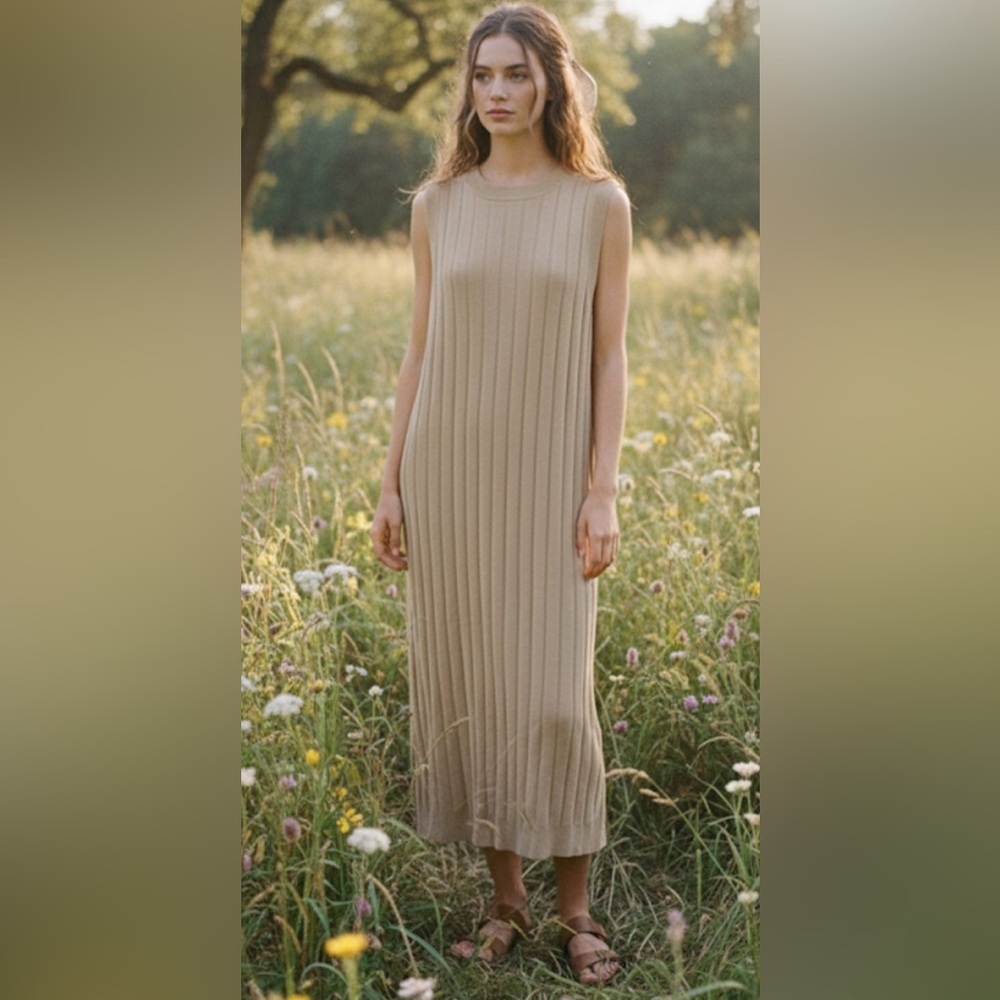 Fine Line Ribbed Midi/Maxi H&M Dress. Size M. Excellent condition.